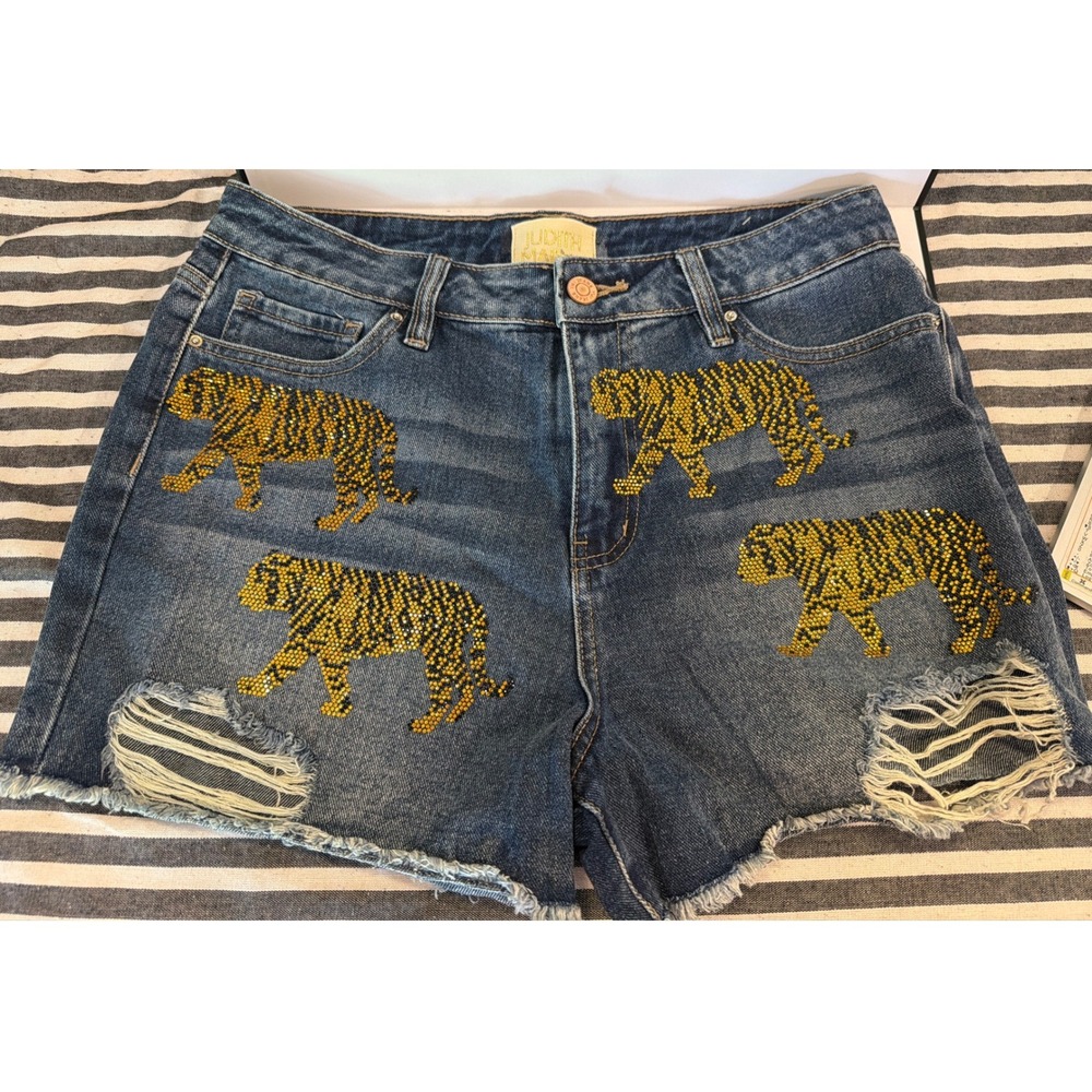 Judith March YMI Jeans USA Blue Denim Tiger Rhinestone Distressed Shorts Size 11